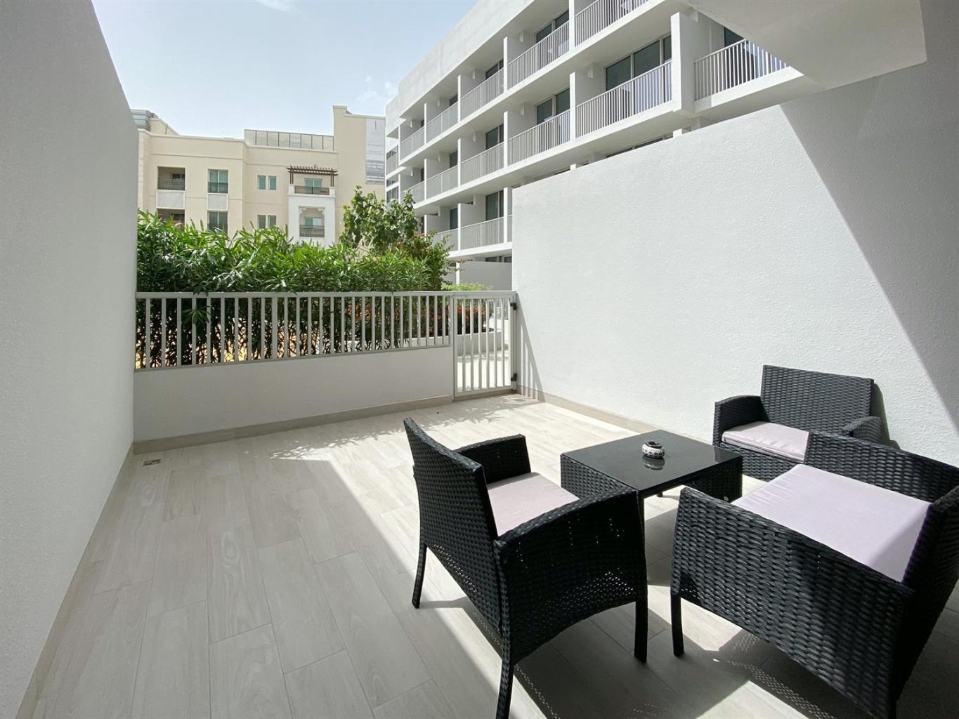 Wanderlust Whisk Away With Huge Balcony In Jvc Apartment *