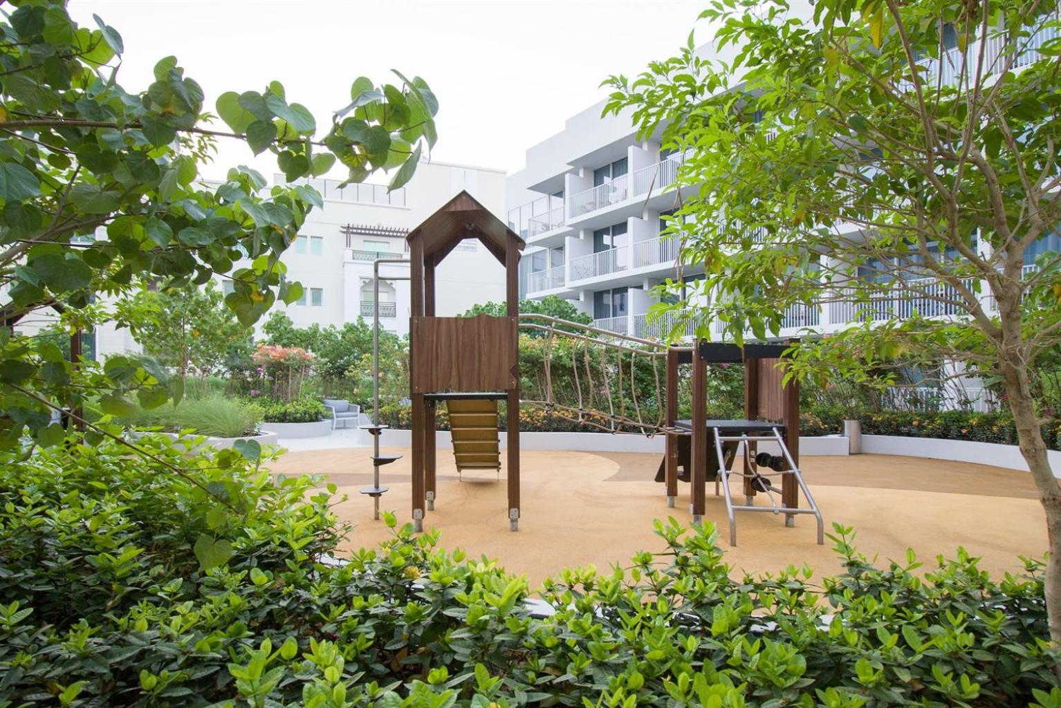 Wanderlust Whisk Away With Huge Balcony In Jvc *